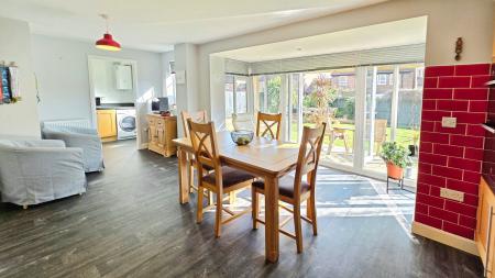 4 bedroom Detached house for sale in Hampden Way, Greylees, Sleaford, NG34