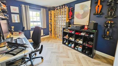 4 bedroom Detached house for sale in Hampden Way, Greylees, Sleaford, NG34