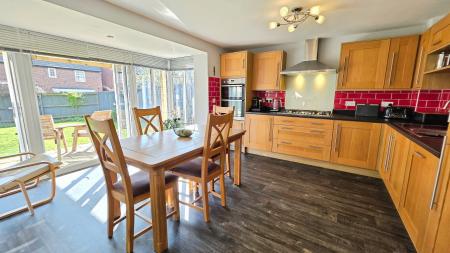 4 bedroom Detached house for sale in Hampden Way, Greylees, Sleaford, NG34