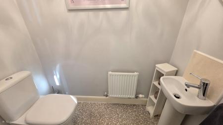 4 bedroom Detached house for sale in Hampden Way, Greylees, Sleaford, NG34