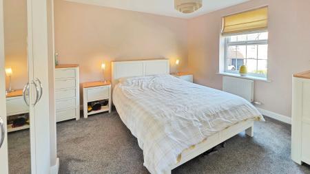 4 bedroom Detached house for sale in Hampden Way, Greylees, Sleaford, NG34