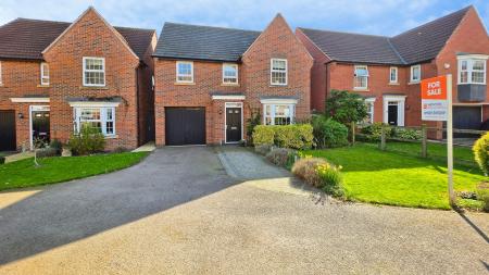 Hampden Way, Greylees, Sleaford, NG34