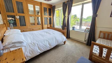 4 bedroom Detached house for sale in High Gate, Helpringham, NG34