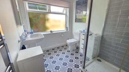 4 bedroom Detached house for sale in High Gate, Helpringham, NG34