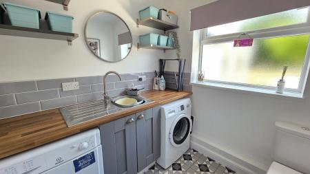 4 bedroom Detached house for sale in High Gate, Helpringham, NG34