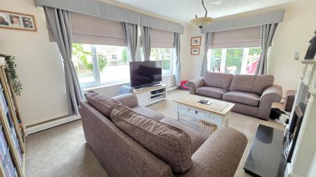 4 bedroom Detached house for sale in High Gate, Helpringham, NG34