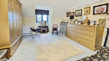 4 bedroom Detached house for sale in High Street, Walcott - Lincolnshire, LN4