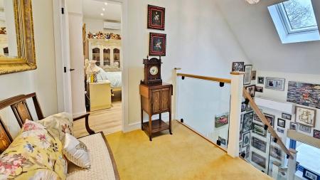 4 bedroom Detached house for sale in High Street, Walcott - Lincolnshire, LN4