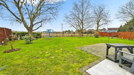 4 bedroom Detached house for sale in High Street, Walcott - Lincolnshire, LN4