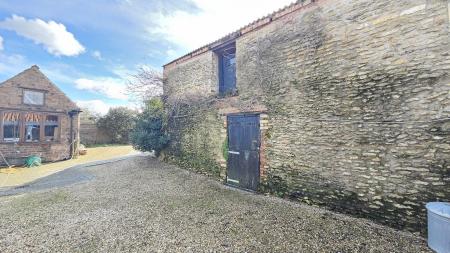 3 bedroom Detached bungalow for sale in High Street, Ruskington, NG34