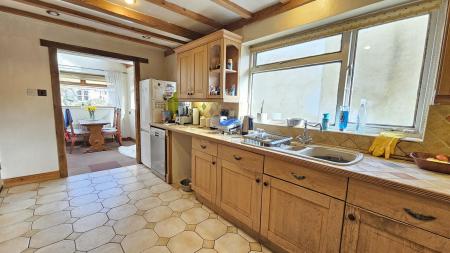 3 bedroom Detached bungalow for sale in High Street, Ruskington, NG34