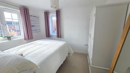 3 bedroom Detached house for sale in Knight Close, Holdingham, NG34