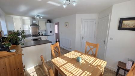 3 bedroom Detached house for sale in Knight Close, Holdingham, NG34