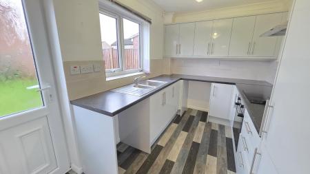 3 bedroom Semi-detached house for sale in Larch Way, Southfields, Sleaford, NG34