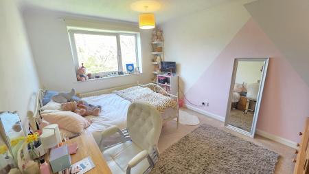 4 bedroom Detached house for sale in Lincoln Road, Ruskington, NG34