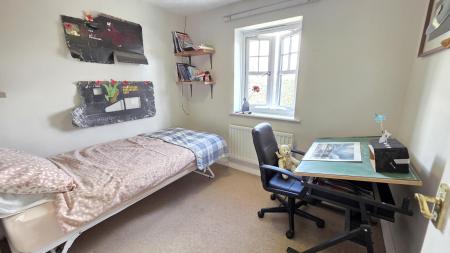 4 bedroom Detached house for sale in Lomax Drive, Sleaford, NG34