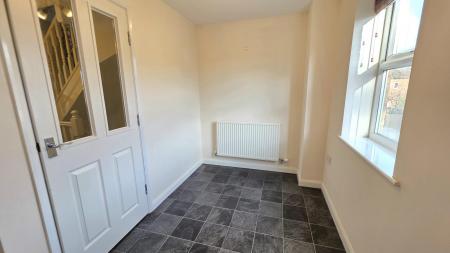 4 bedroom Semi-detached house for sale in Lothian Way, Greylees, NG34