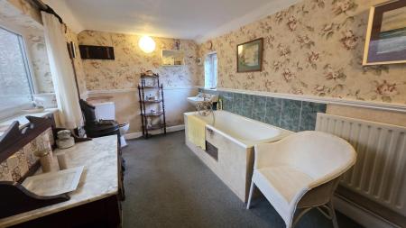 2 bedroom Semi-detached house for sale in Main Street, Dorrington, LN4