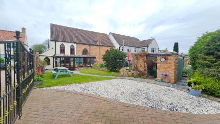5 bedroom Character Property for sale in Main Street, Scredington, NG34