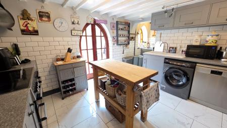 5 bedroom Character Property for sale in Main Street, Scredington, NG34