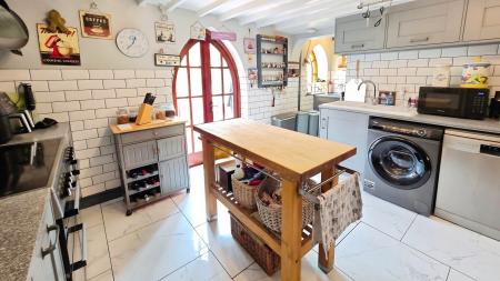 5 bedroom Character Property for sale in Main Street, Scredington, NG34