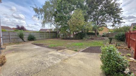 4 bedroom Detached house for sale in Malvern Close, Sleaford, NG34