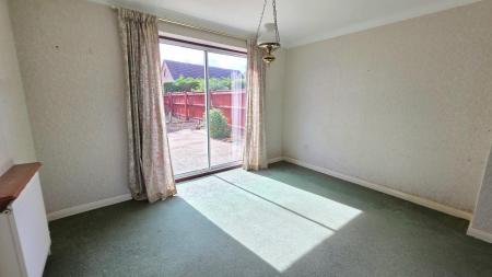 4 bedroom Detached house for sale in Malvern Close, Sleaford, NG34