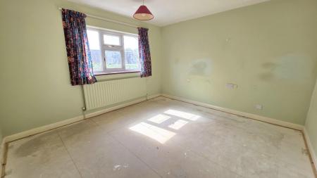 4 bedroom Detached house for sale in Malvern Close, Sleaford, NG34