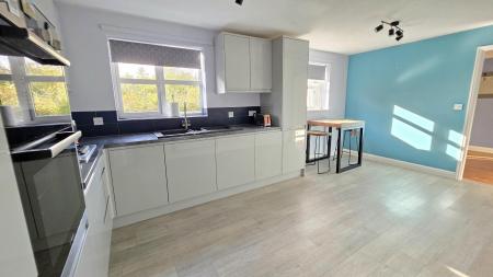 4 bedroom Detached house for sale in Mayflower Drive, Heckington, NG34