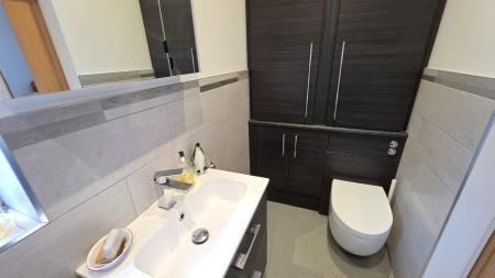 4 bedroom Detached bungalow for sale in Rectory Road, Ruskington, NG34