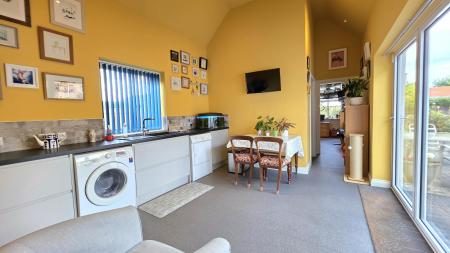 4 bedroom Detached bungalow for sale in Rectory Road, Ruskington, NG34