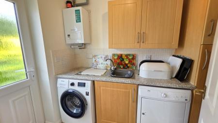 4 bedroom Detached house for sale in Rookery Avenue, Sleaford, NG34