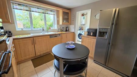 4 bedroom Detached house for sale in Rookery Avenue, Sleaford, NG34