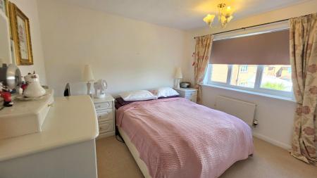 4 bedroom Detached house for sale in Rookery Avenue, Sleaford, NG34