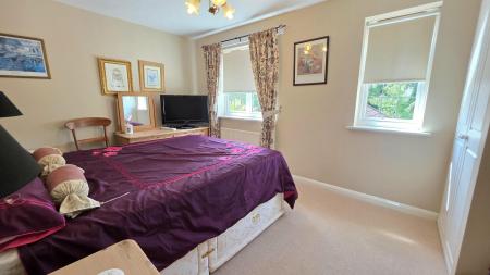 4 bedroom Detached house for sale in Rookery Avenue, Sleaford, NG34