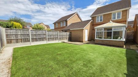 3 bedroom Detached house for sale in Rowan Close, Sleaford, NG34