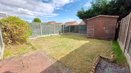 2 bedroom Semi-detached house for sale in Roxholm Close, Ruskington, NG34