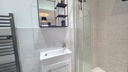 3 bedroom Semi-detached house for sale in Sandringham Way, Sleaford, NG34