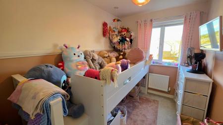 3 bedroom End of terrace house for sale in Snow Close, Sleaford, NG34