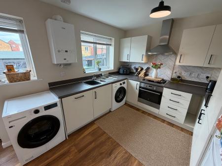 3 bedroom End of terrace house for sale in Snow Close, Sleaford, NG34