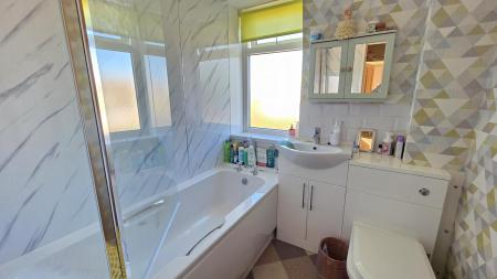 2 bedroom Semi-detached house for sale in St Clements, Rowston, LN4