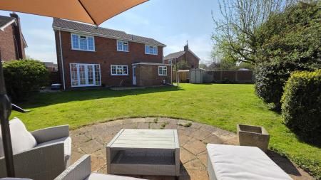 4 bedroom Detached house for sale in St Johns Close, Leasingham, NG34