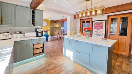 4 bedroom Barn Conversion for sale in Station Road, Timberland, LN4