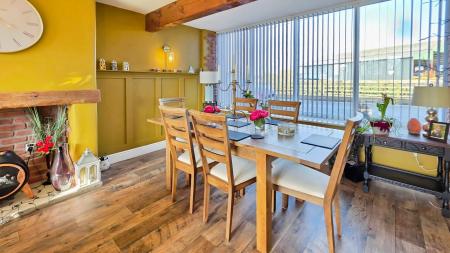 4 bedroom Barn Conversion for sale in Station Road, Timberland, LN4