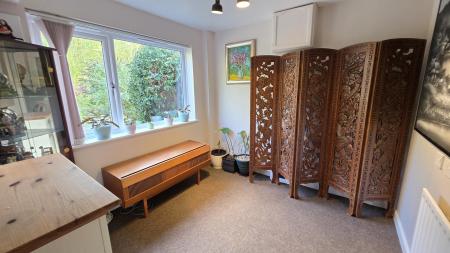 4 bedroom Detached house for sale in The Drove, Sleaford, NG34