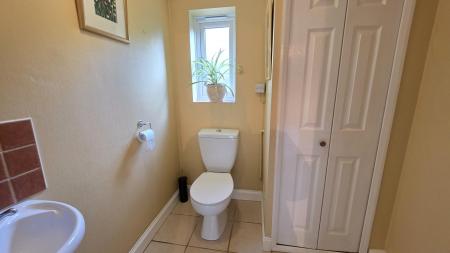 4 bedroom Detached house for sale in The Drove, Sleaford, NG34