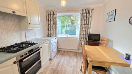 3 bedroom Detached bungalow for sale in The Green, Leasingham, NG34