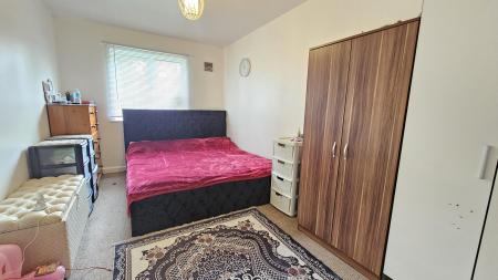 2 bedroom Flat for sale in The Hedgerows, Sleaford, NG34