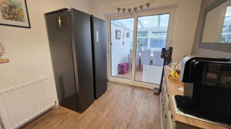 3 bedroom Semi-detached house for sale in The Hurn, Digby, LN4