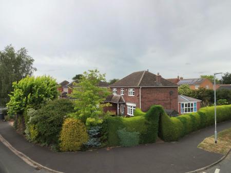 4 bedroom Detached house for sale in Windsor Close, Sleaford, NG34